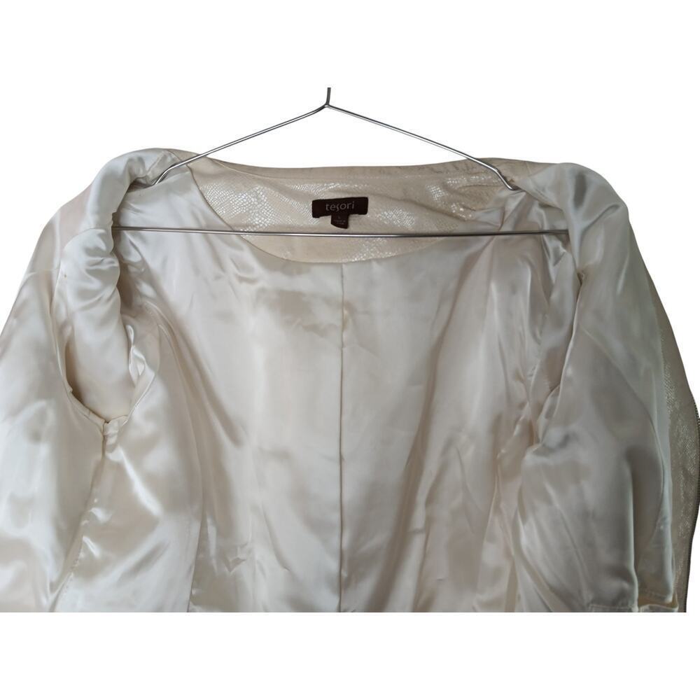 Tesori Womens Jacket Sz L Beige Cream Textured Leather Zip Front Pockets Lined - Picture 5 of 16